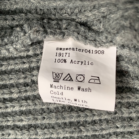 SHEIN Mock Neck Cropped Sweater - Picture 4 of 6